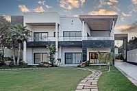 Modern Luxury Retreat